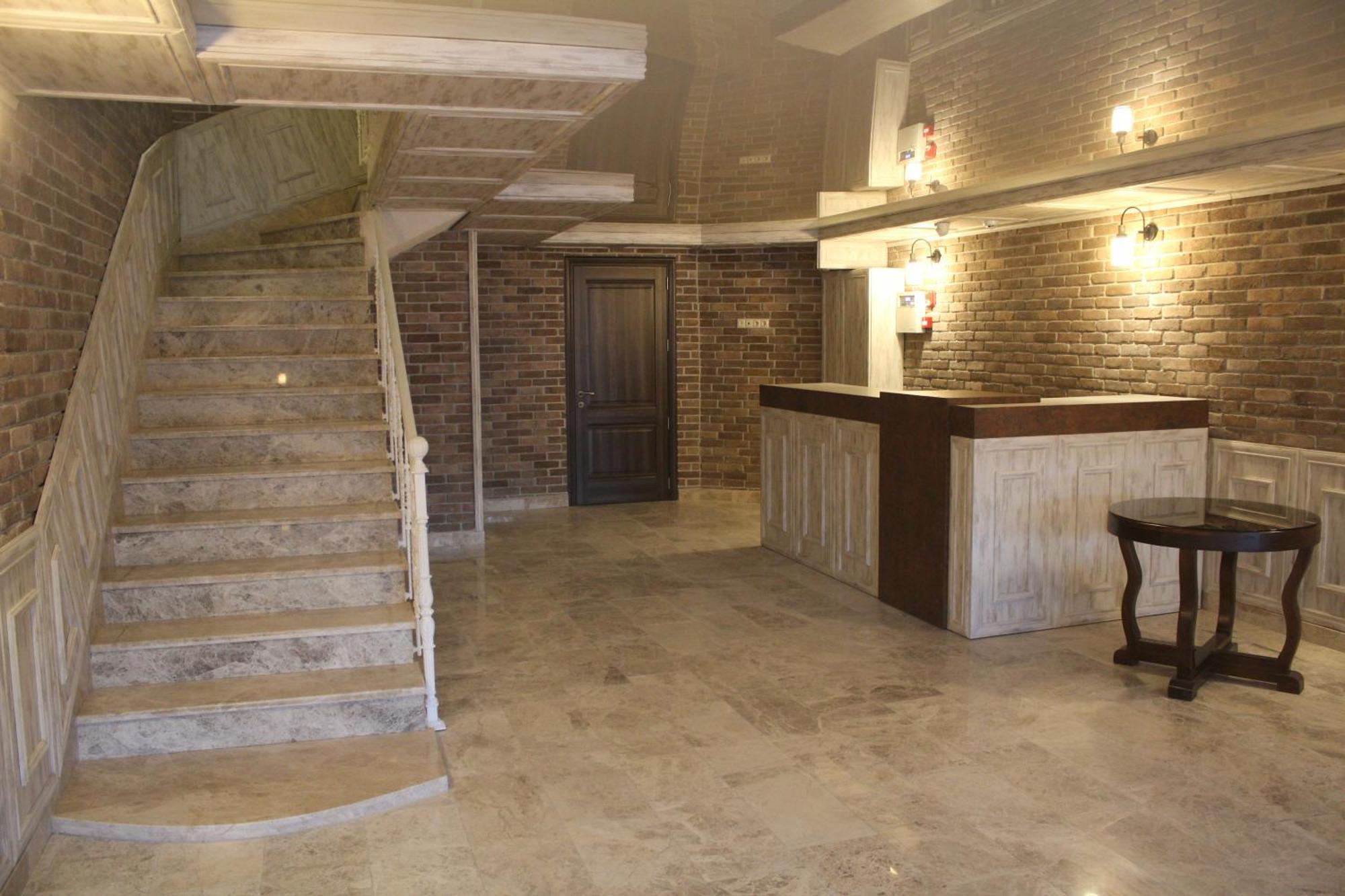 Melini Boutique Hotel Батуми Екстериор снимка